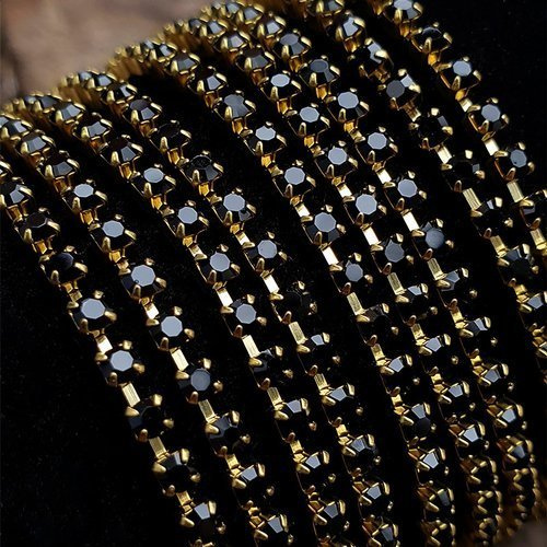 Rhinestone cupchain with Preciosa crystals ss 8,5 (~2.5mm) Jet, raw, 10cm