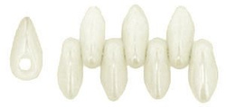 Mini Dagger 2.5x6mm Luster - Opaque White / 30 pcs