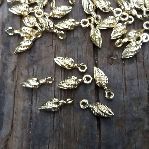 Gold pendant, twisted icicle 0.5x1.3cm, 6 pcs