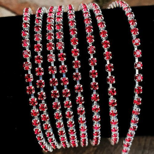 Taśma z kryształkami Preciosa ss 8,5 (~2,5 mm) Ruby, silver, 10cm