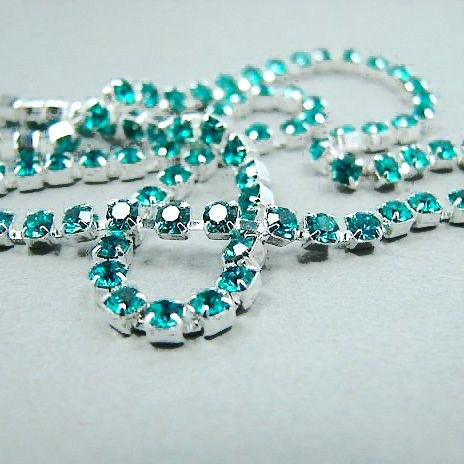 Rhinestone cupchain with Preciosa crystals ss 8,5 (~2.5mm) Blue Zircon, silver, 10cm