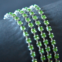 Rhinestone cupchain with Preciosa crystals ss 8,5 (~2,5mm) Peridot, silver, 10cm