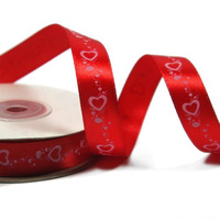 Red satin ribbon 1,5cm with printed pattern, white hearts